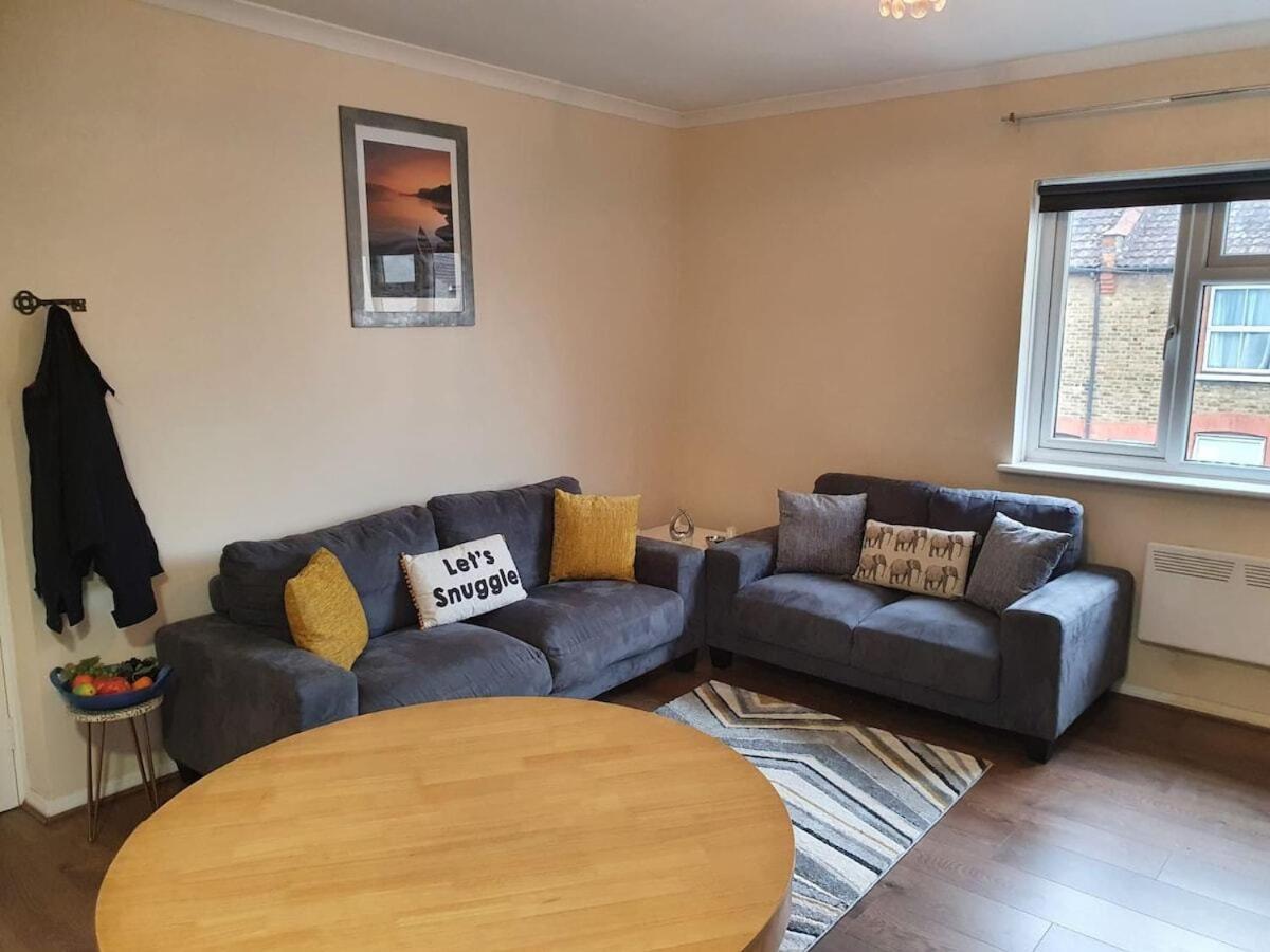 Sav Apartments Watford Watford  Bilik gambar