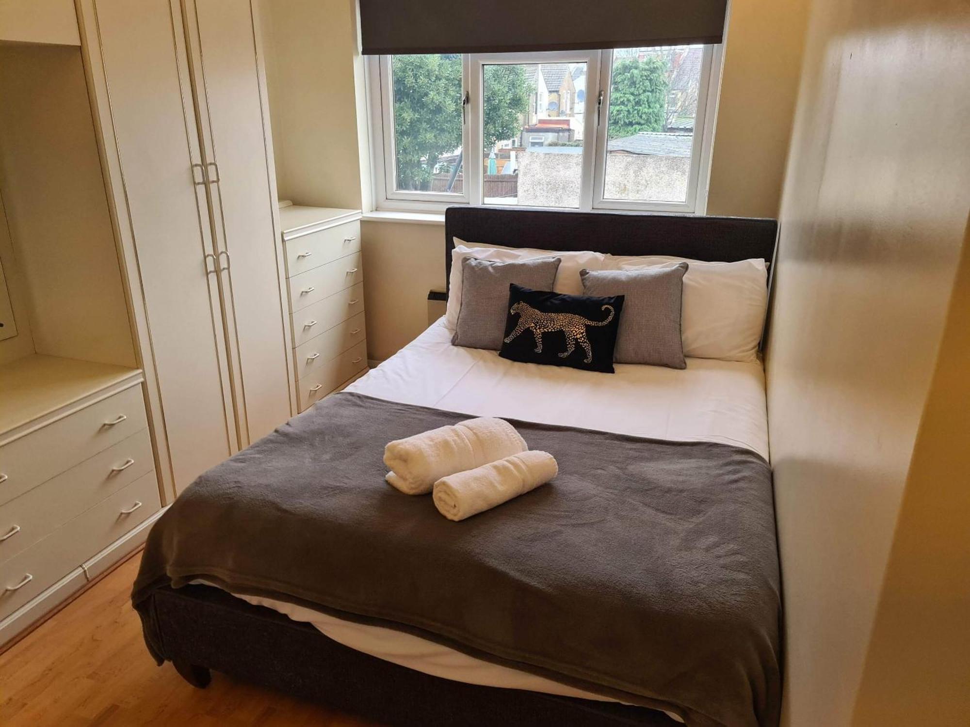 Sav Apartments Watford Watford  Bilik gambar